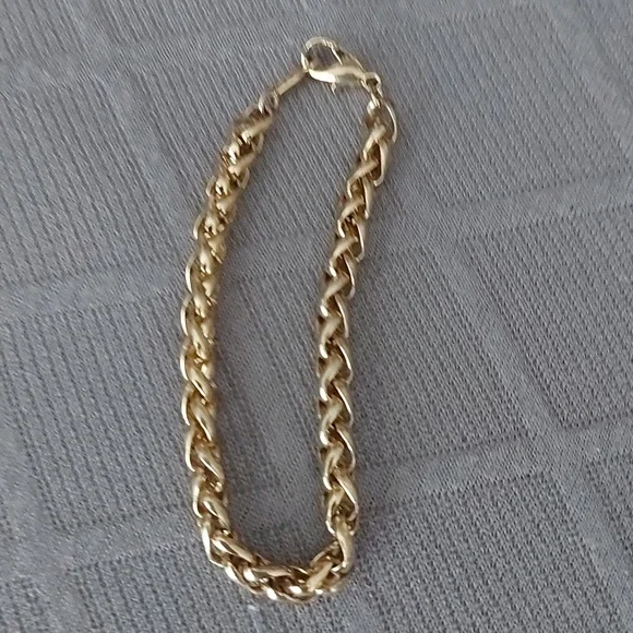 Chain Link Bracelet - Picture 2 of 5